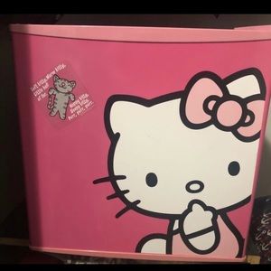 Hello Kitty Mini Fridge!!!!!!